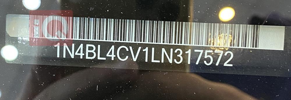 نيسان ألتيما